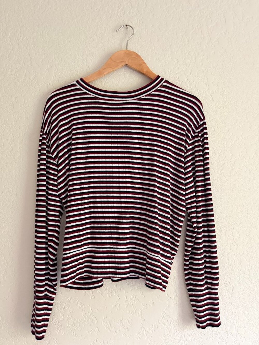Albion Fit size S maroon/blue/white stripe